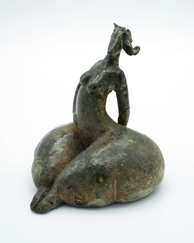 Herzdame-I-detail-1, 2021, Raku Keramik, ca. 20 cm